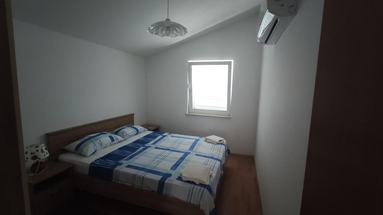 Apartmani Andrea คาร์โลบัก ภายนอก รูปภาพ